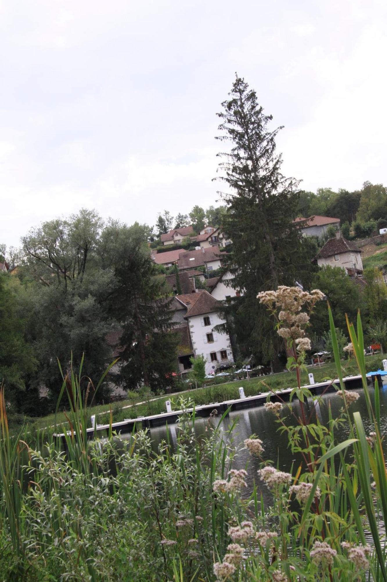 Bed and Breakfast Le Doux Nid Chanaz Exterior foto